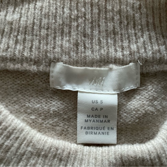 H&M Sweater Sz S Tan Wool Blend Crewneck Oversized Cozy Capsule Minimalist Boho - Picture 3 of 8